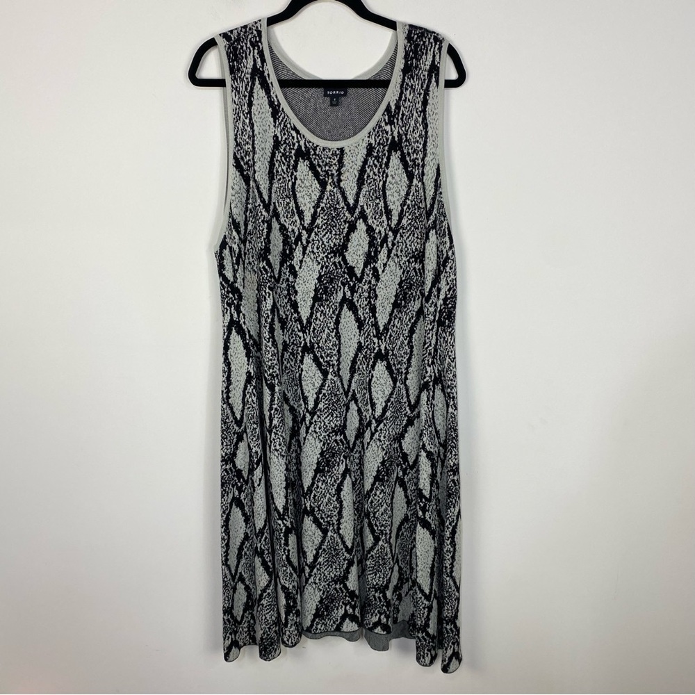 Torrid grey & black snakeskin reptile sleeveless mini skater dress
